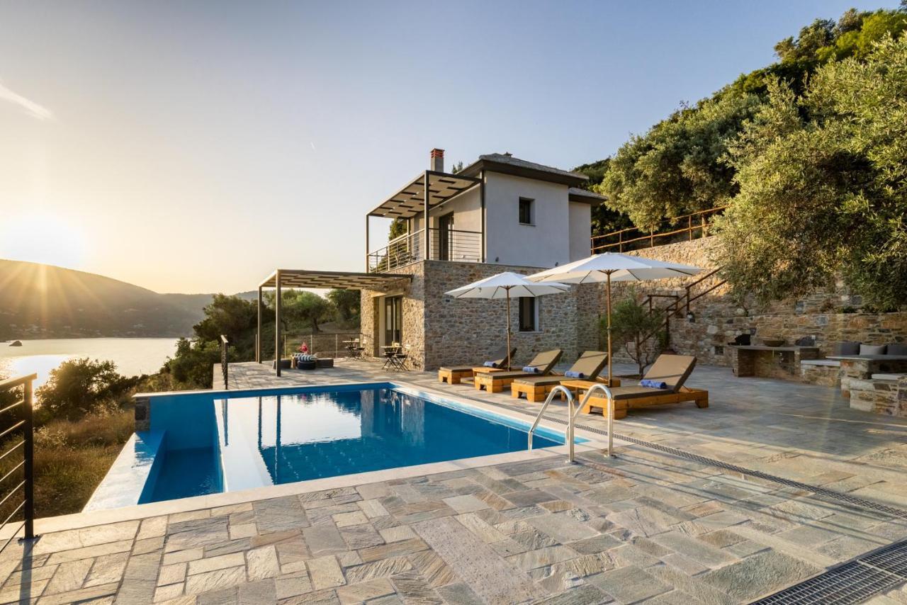Pasithea Retreat Villa