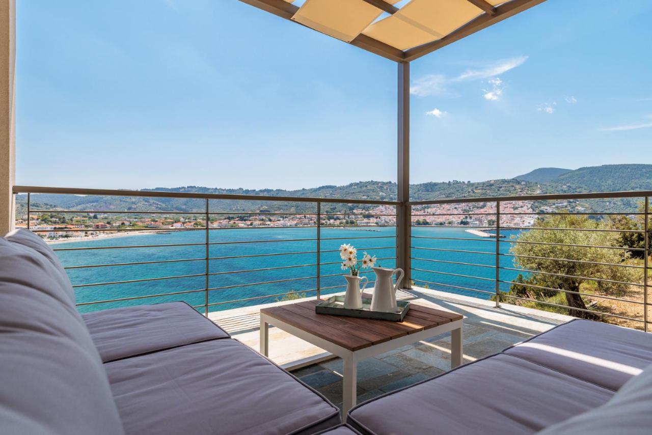 Pasithea Retreat *